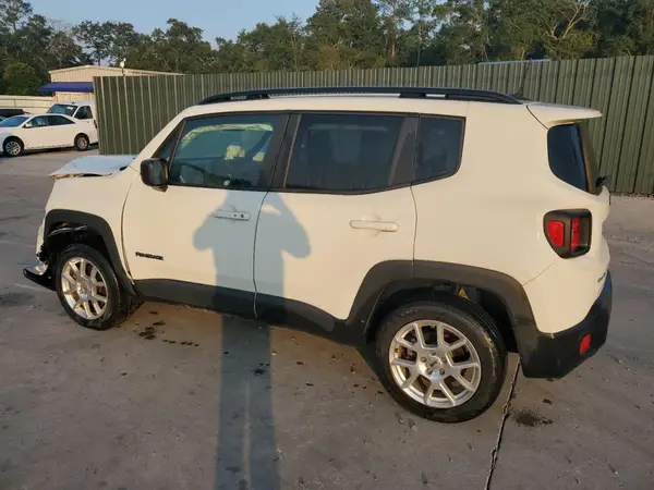 ZACNJDB12NPN77062 2022 JEEP RENEGADE - Image 2