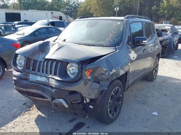 ZACNJDB12PPP34432 2023 JEEP RENEGADE - Image 2