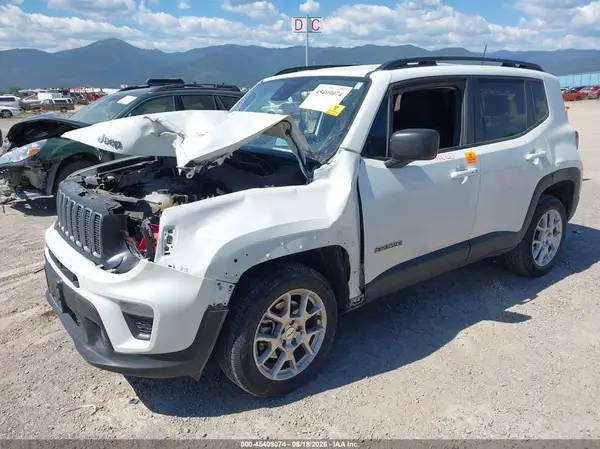 ZACNJDB13NPN52204 2022 JEEP RENEGADE - Image 2