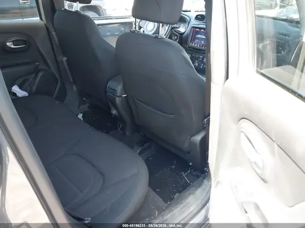 ZACNJDB13NPN69827 2022 JEEP RENEGADE - Image 8
