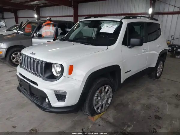 ZACNJDB13NPN71089 2022 JEEP RENEGADE - Image 2
