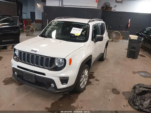 ZACNJDB13NPN72372 2022 JEEP RENEGADE - Image 2