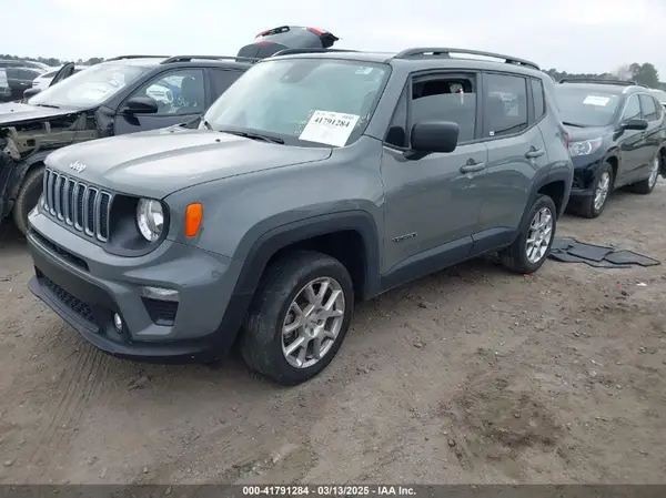 ZACNJDB13NPN96638 2022 JEEP RENEGADE - Image 2