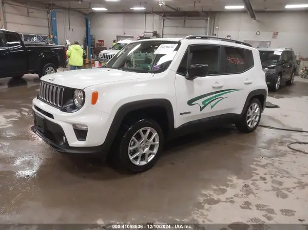 ZACNJDB13PPP12410 2023 JEEP RENEGADE - Image 2