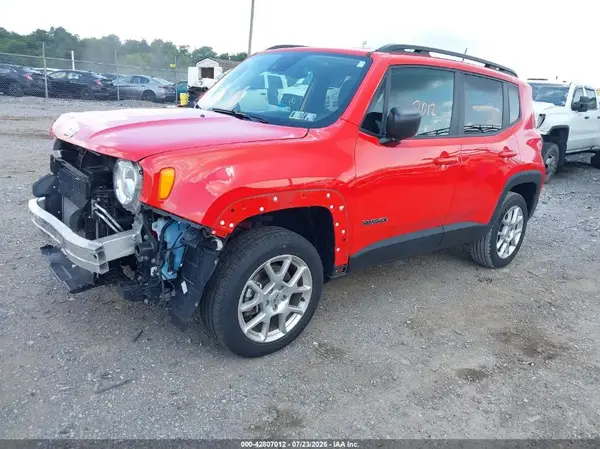 ZACNJDB13PPP15484 2023 JEEP RENEGADE - Image 2