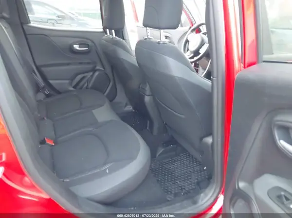 ZACNJDB13PPP15484 2023 JEEP RENEGADE - Image 8
