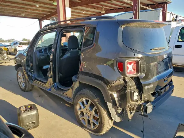 ZACNJDB13PPP23293 2023 JEEP RENEGADE - Image 2
