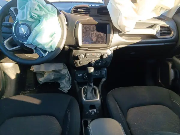 ZACNJDB13PPP40188 2023 JEEP RENEGADE - Image 8