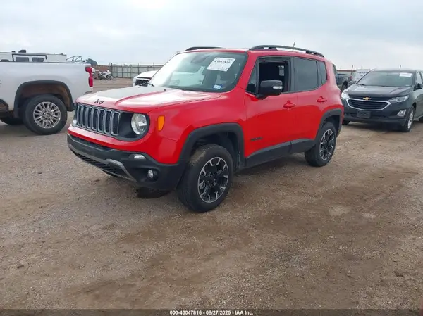 ZACNJDB13PPP57427 2023 JEEP RENEGADE - Image 2