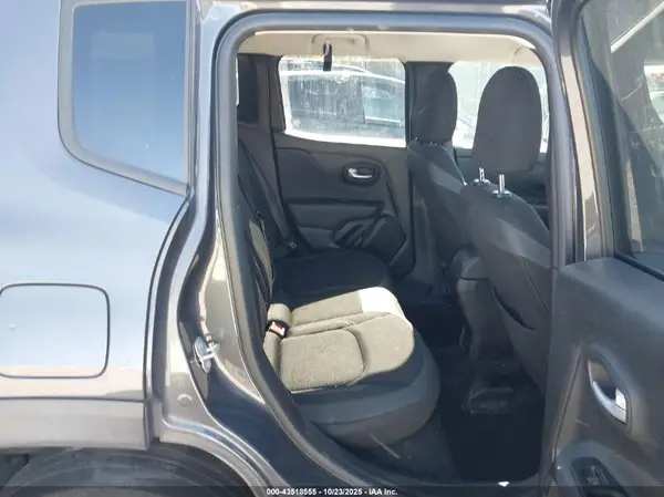 ZACNJDB13PPP61199 2023 JEEP RENEGADE - Image 8