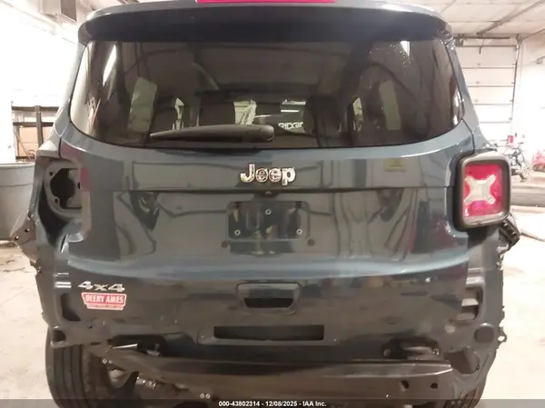2023 JEEP RENEGADE auction photo 6