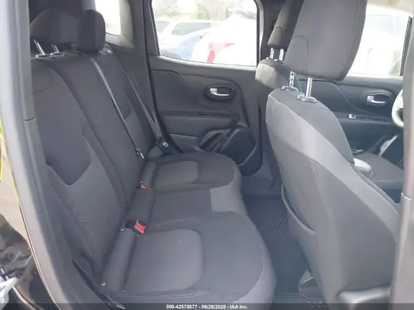ZACNJDB13PPP64670 2023 JEEP RENEGADE - Image 8