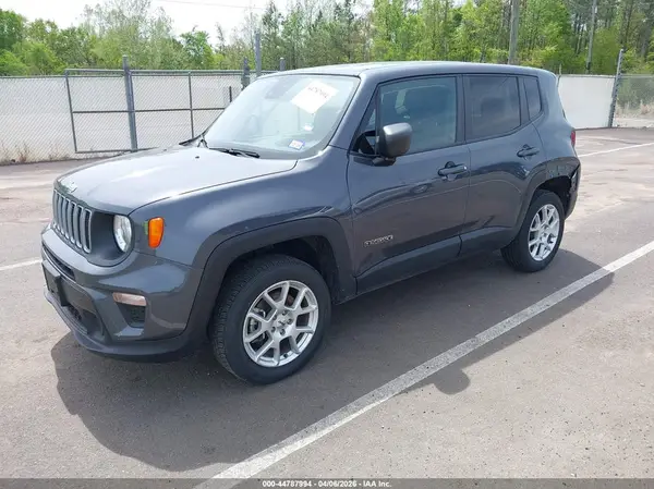 ZACNJDB13PPP68962 2023 JEEP RENEGADE - Image 2