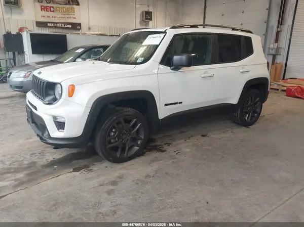 ZACNJDB14MPM74255 2021 JEEP RENEGADE - Image 2