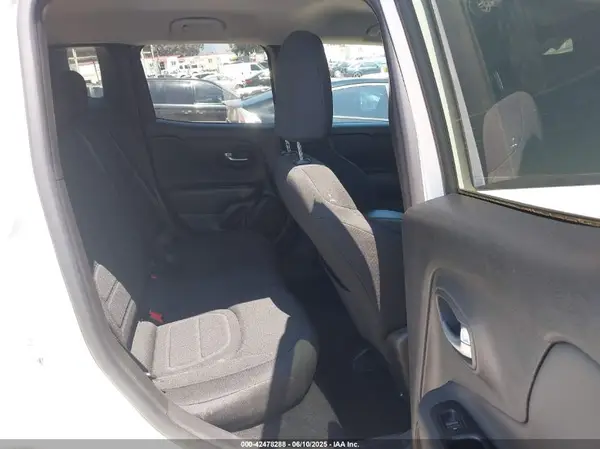 ZACNJDB14NPN69500 2022 JEEP RENEGADE - Image 8