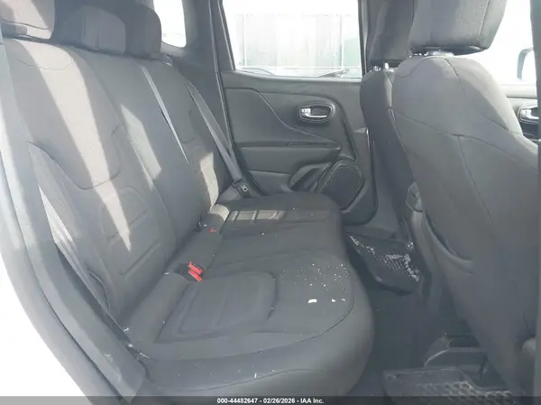 ZACNJDB14NPN69819 2022 JEEP RENEGADE - Image 8