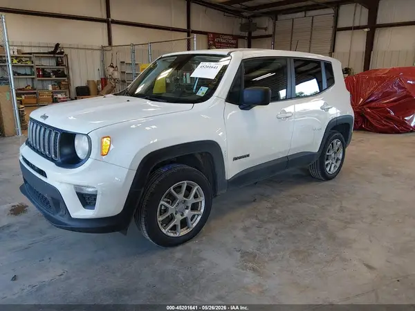 ZACNJDB14PPP14487 2023 JEEP RENEGADE - Image 2
