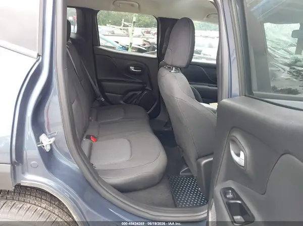 ZACNJDB14PPP14649 2023 JEEP RENEGADE - Image 8