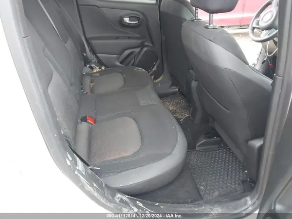 ZACNJDB14PPP34402 2023 JEEP RENEGADE - Image 8