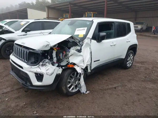 ZACNJDB14PPP36828 2023 JEEP RENEGADE - Image 2