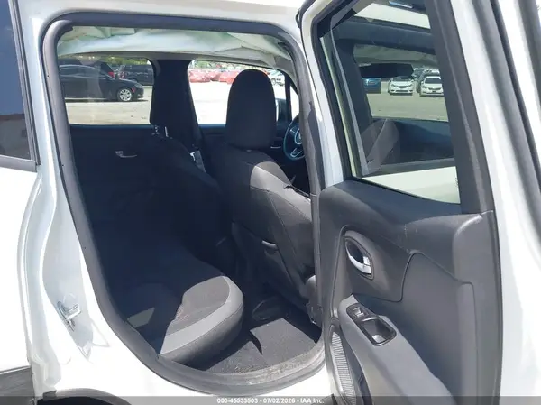 ZACNJDB14PPP41446 2023 JEEP RENEGADE - Image 8