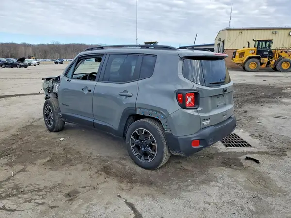 ZACNJDB14PPP43780 2023 JEEP RENEGADE - Image 2