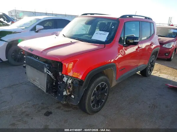 ZACNJDB14PPP44282 2023 JEEP RENEGADE - Image 2