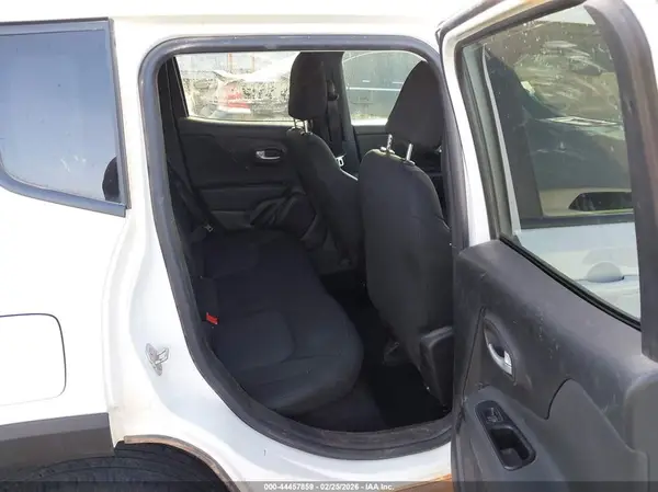 ZACNJDB14PPP59865 2023 JEEP RENEGADE - Image 8