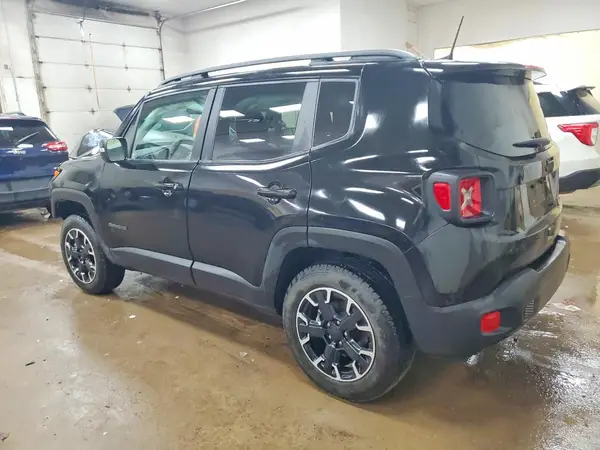 ZACNJDB14PPP61440 2023 JEEP RENEGADE - Image 2