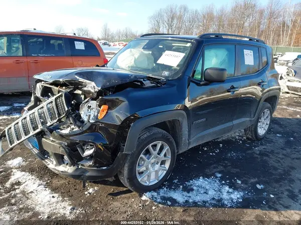 ZACNJDB14PPP61468 2023 JEEP RENEGADE - Image 2