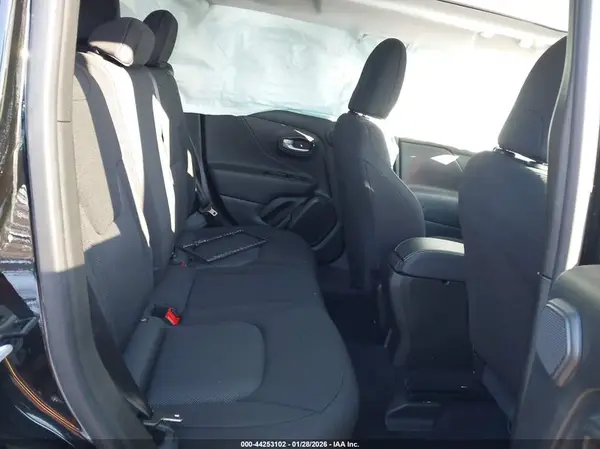 ZACNJDB14PPP61468 2023 JEEP RENEGADE - Image 8