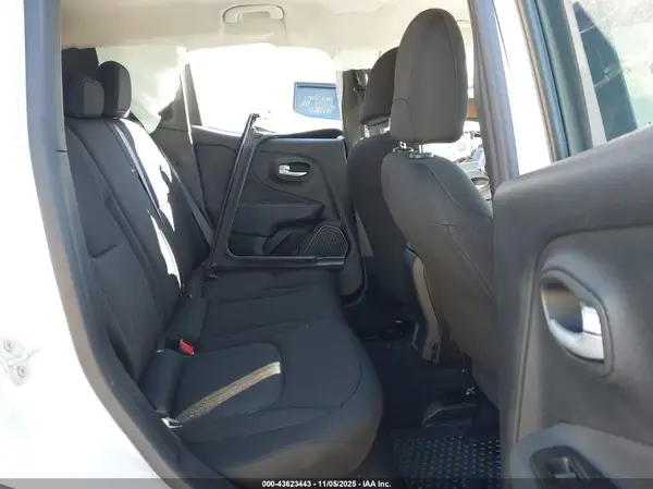 ZACNJDB14PPP66198 2023 JEEP RENEGADE - Image 8
