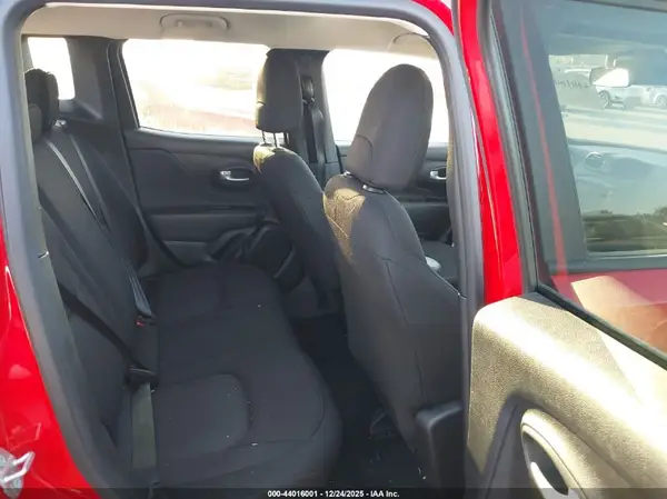 ZACNJDB14PPP69103 2023 JEEP RENEGADE - Image 8
