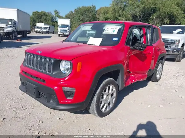 ZACNJDB14PPP69764 2023 JEEP RENEGADE - Image 2