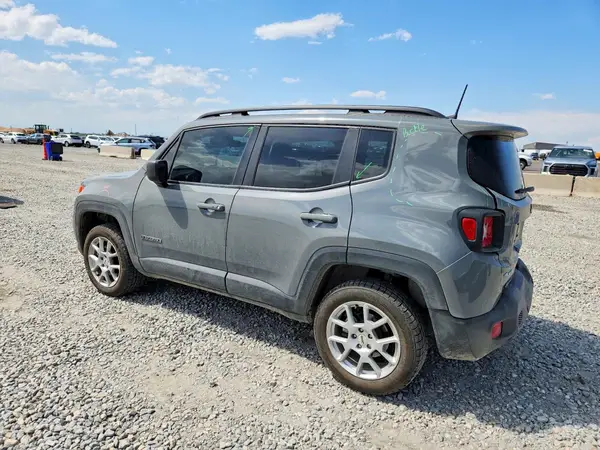 ZACNJDB15NPN47585 2022 JEEP RENEGADE - Image 2