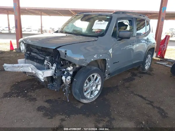 ZACNJDB15NPN59882 2022 JEEP RENEGADE - Image 2