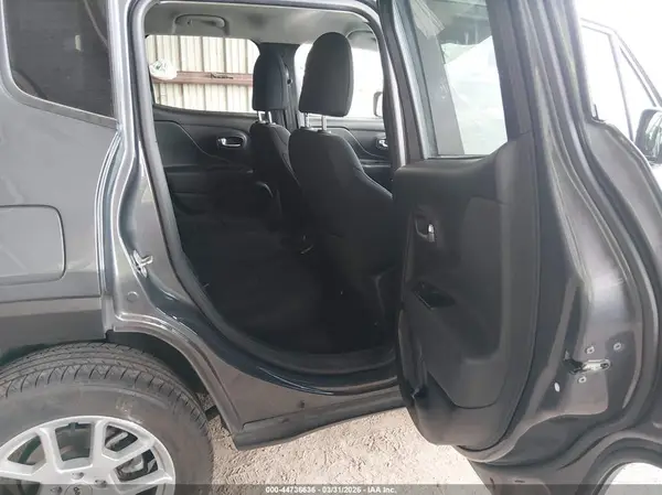 ZACNJDB15NPN71840 2022 JEEP RENEGADE - Image 8