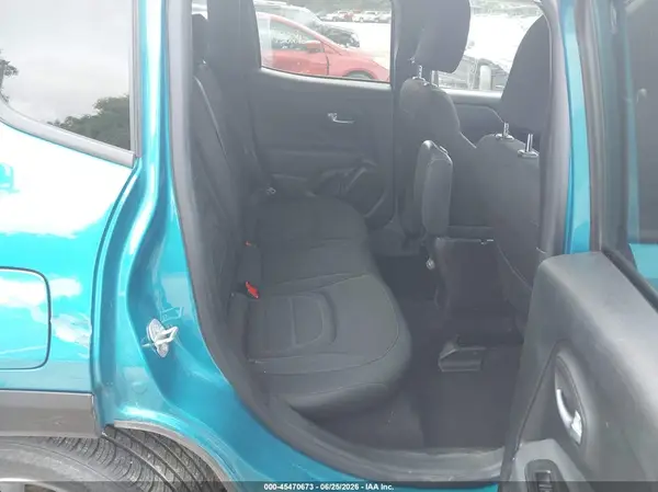 ZACNJDB15NPN84703 2022 JEEP RENEGADE - Image 8