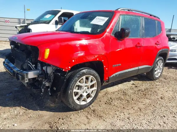 ZACNJDB15NPN86015 2022 JEEP RENEGADE - Image 2