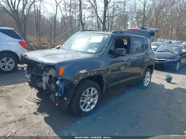 ZACNJDB15PPP14255 2023 JEEP RENEGADE - Image 2