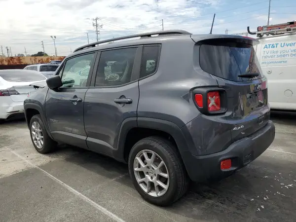 ZACNJDB15PPP23134 2023 JEEP RENEGADE - Image 2