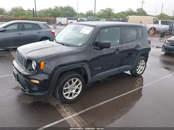 ZACNJDB15PPP29838 2023 JEEP RENEGADE - Image 2