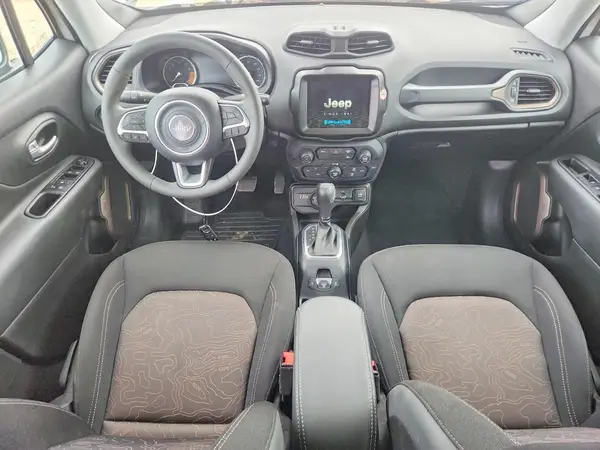 ZACNJDB15PPP71135 2023 JEEP RENEGADE - Image 8
