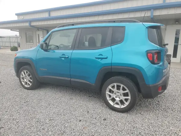 ZACNJDB16NPN60586 2022 JEEP RENEGADE - Image 2