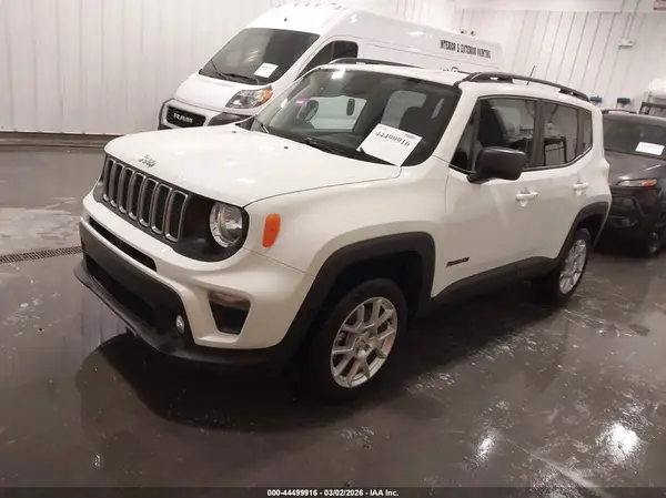 ZACNJDB16NPN69434 2022 JEEP RENEGADE - Image 2