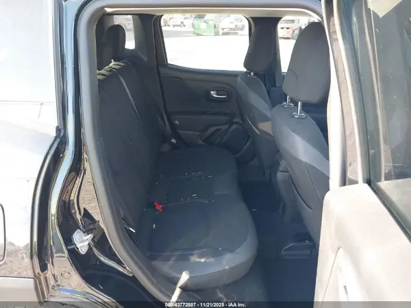 ZACNJDB16PPP19691 2023 JEEP RENEGADE - Image 8