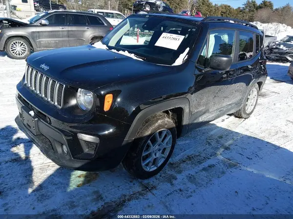 ZACNJDB16PPP21201 2023 JEEP RENEGADE - Image 2