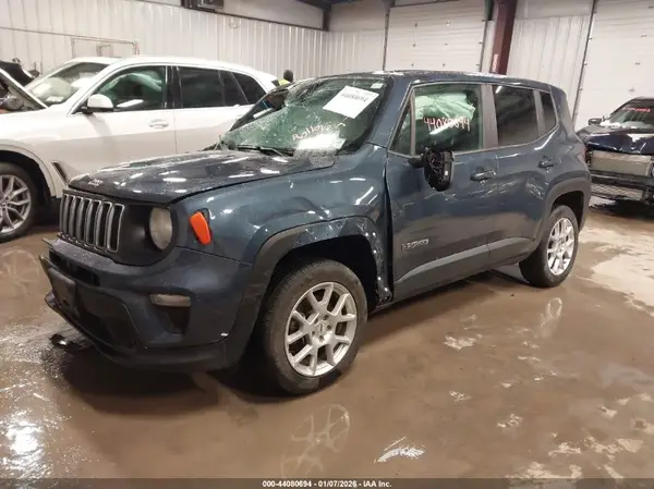 ZACNJDB16PPP21506 2023 JEEP RENEGADE - Image 2