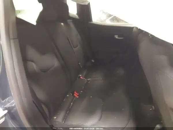 ZACNJDB16PPP21506 2023 JEEP RENEGADE - Image 8