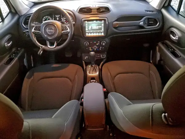 ZACNJDB16PPP29153 2023 JEEP RENEGADE - Image 8